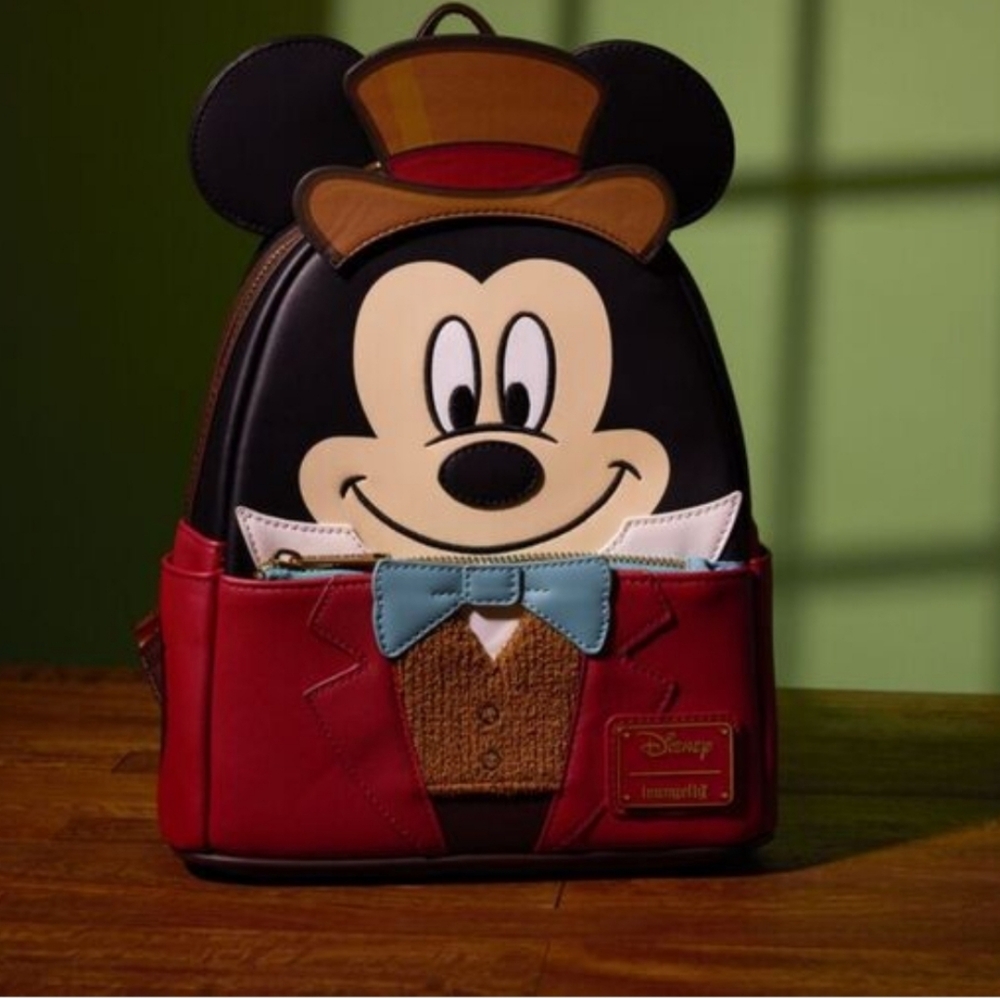 ✨️🎄♥️NWT Mickey Mouse Christmas Carol Bob Cratchit Cosplay Loungefly ✨️🎄🤎✨️